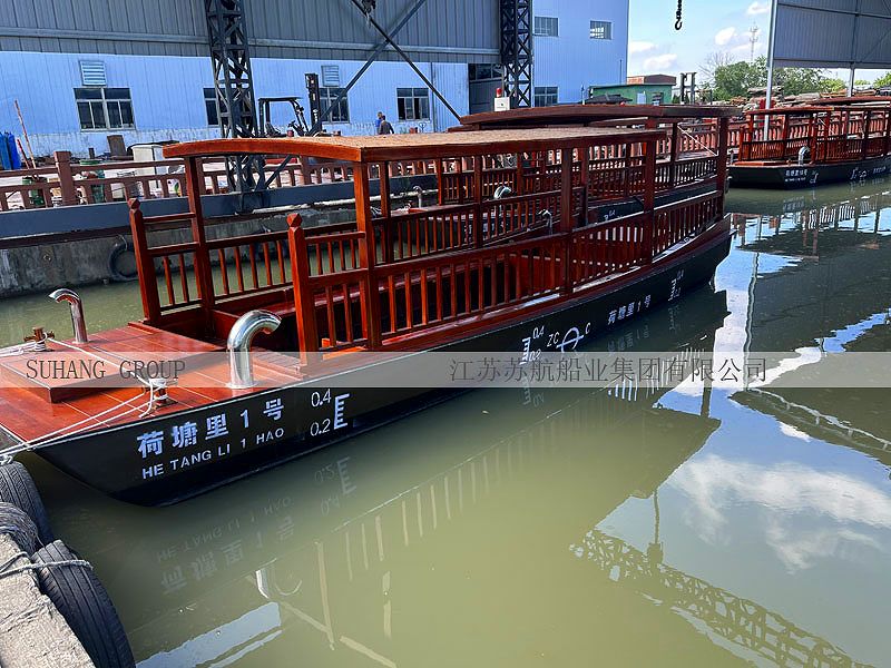 安徽省芜湖市陶辛水韵景区高低篷木船 安徽省芜湖市陶辛水韵景区高低篷木船